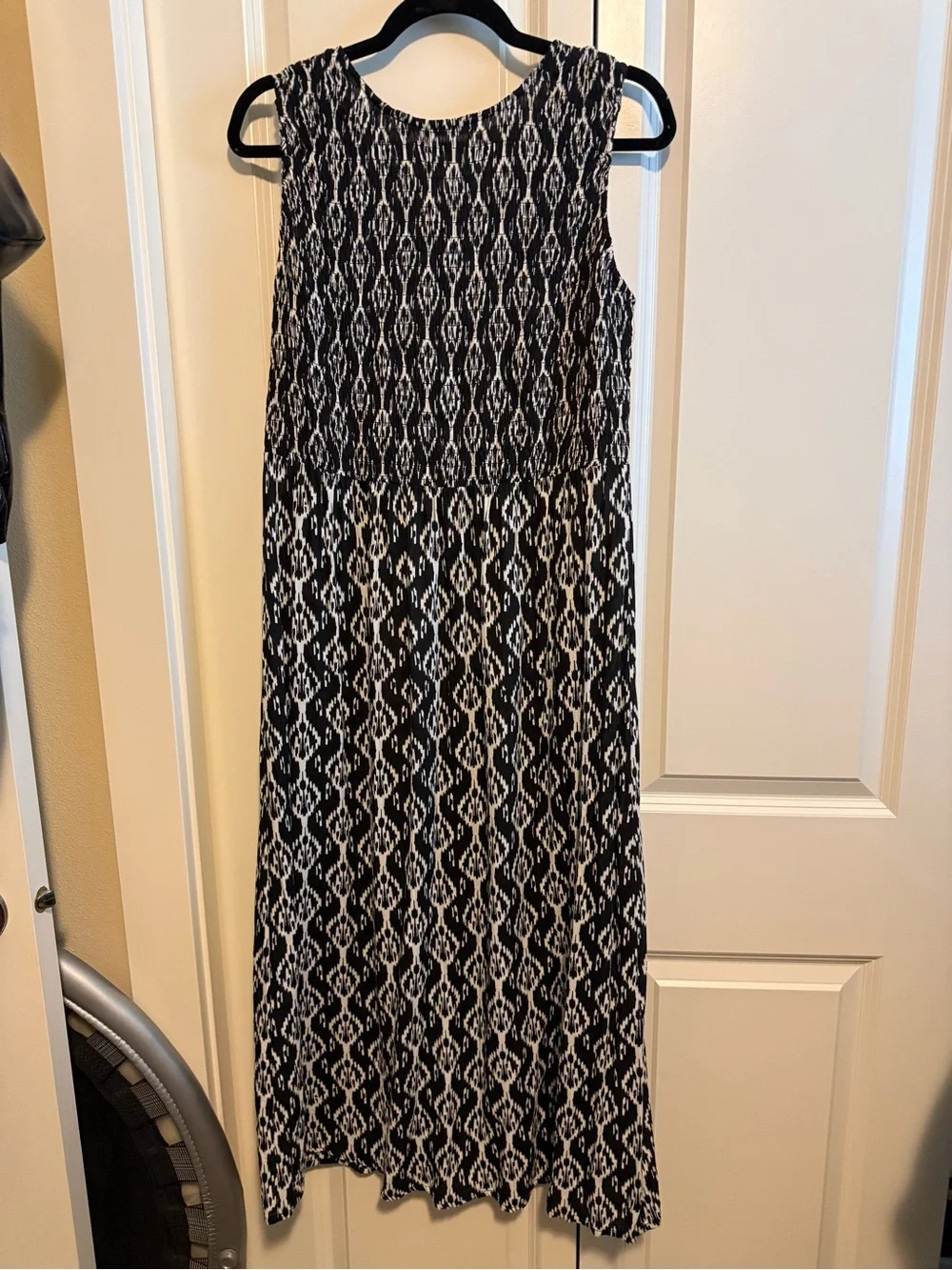 NY Collection Black & White Sleeveless Patterned Maxi Dress - Picture 4 of 4